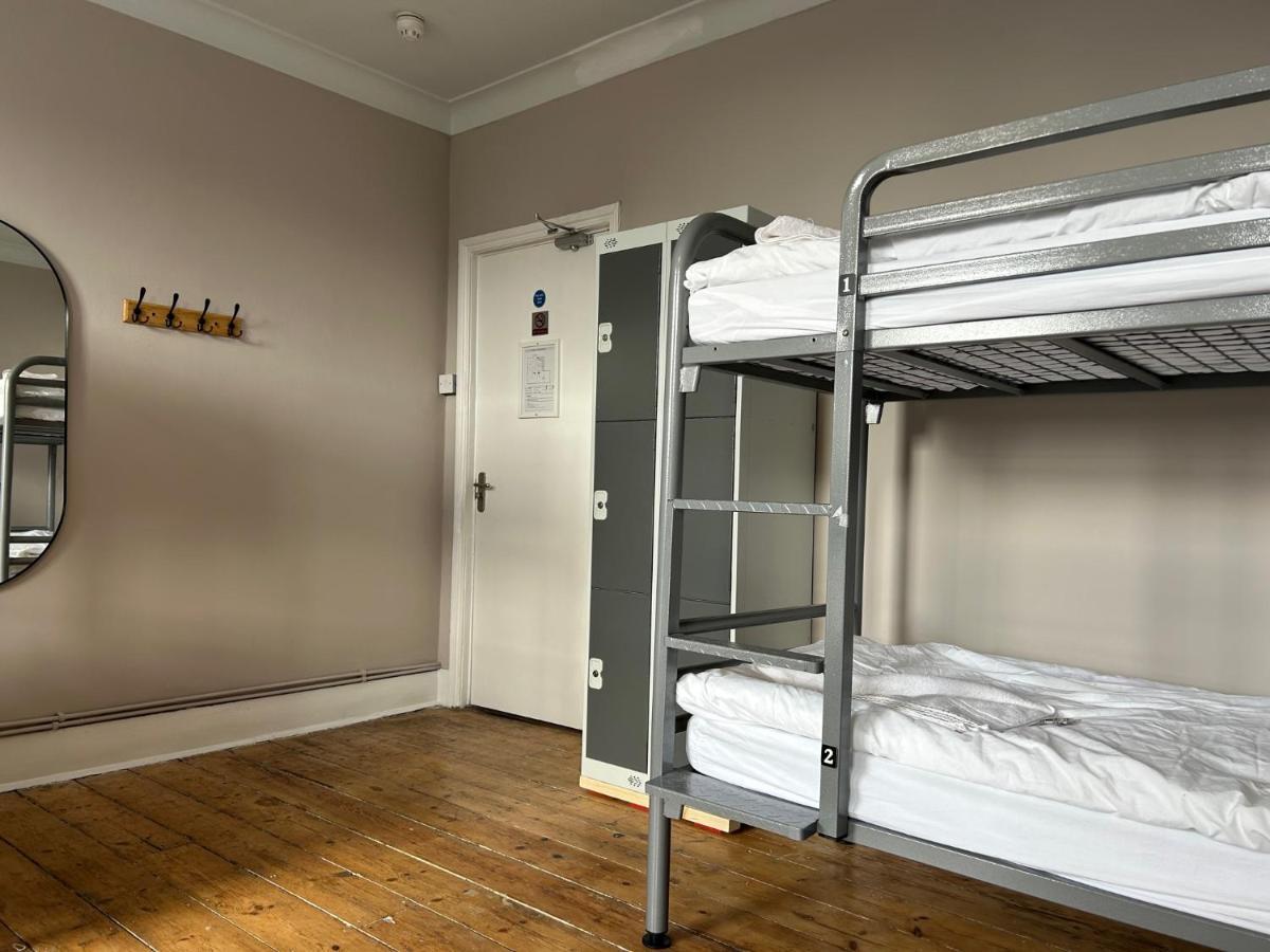 Cricketers Hostel Londra Exterior foto